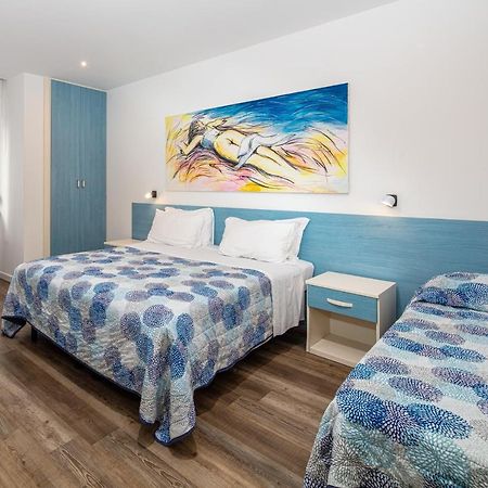 Monaco Apartments Линяно Сабиадоро Екстериор снимка