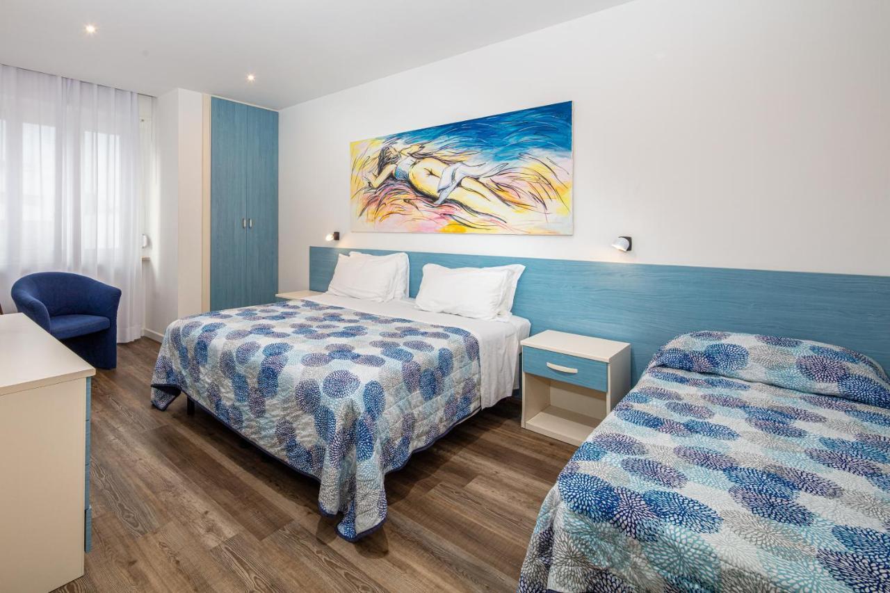 Monaco Apartments Линяно Сабиадоро Екстериор снимка